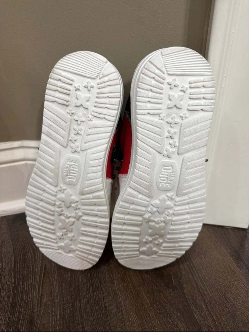 Men's Size 10 Wally Tri Georgia Hey Dudes